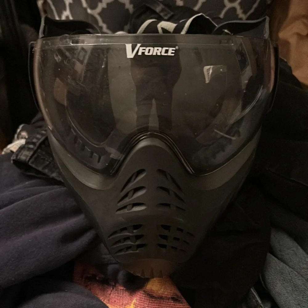 V force scropion force paintball mask color kencaid black 60$ obo